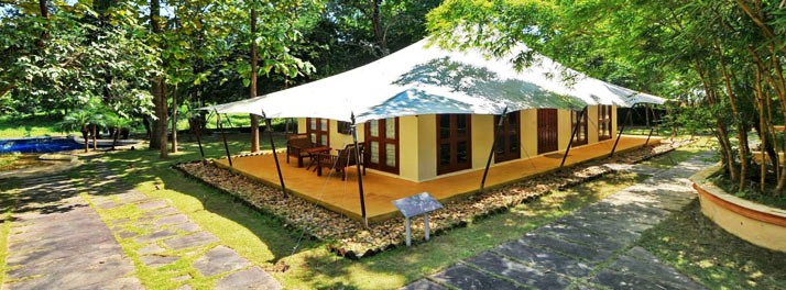 2468/Tuli Tiger Resort - Kanha National Park 09.jpg